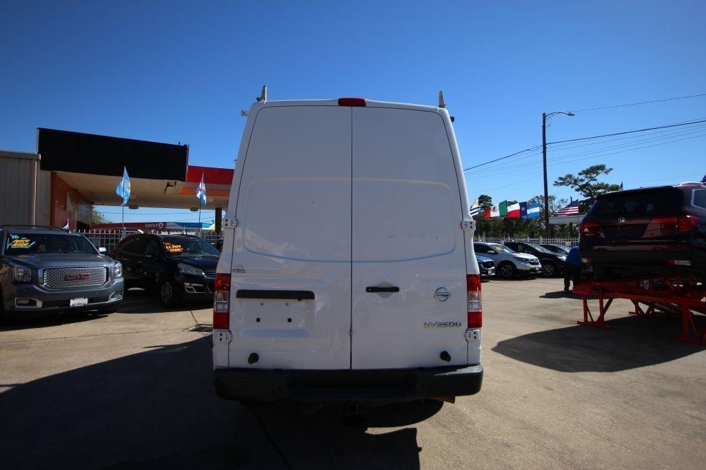 Nissan NV Cargo 2500 HD S V8 High Roof 2019
