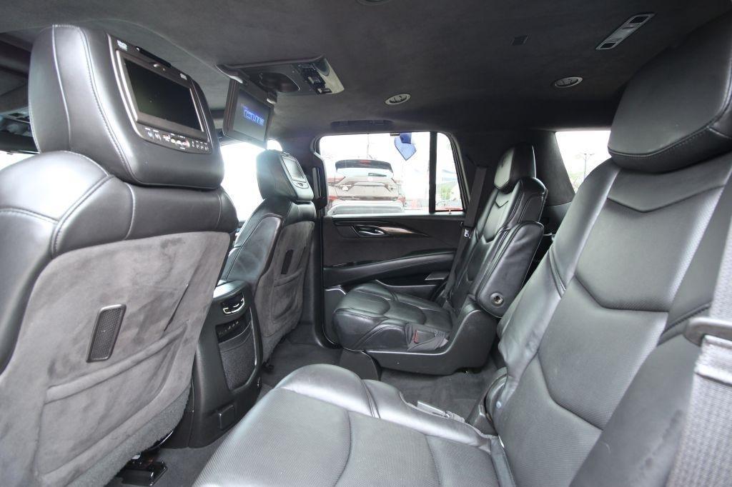 Cadillac Escalade Platinum 4WD 2018