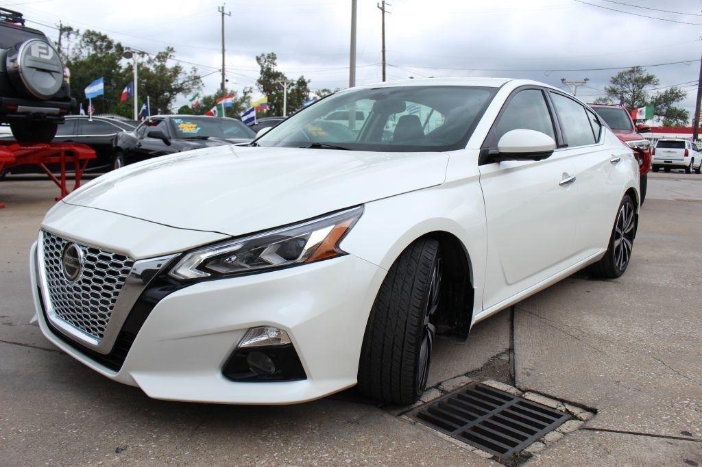Nissan Altima VC-T Platinum 2020