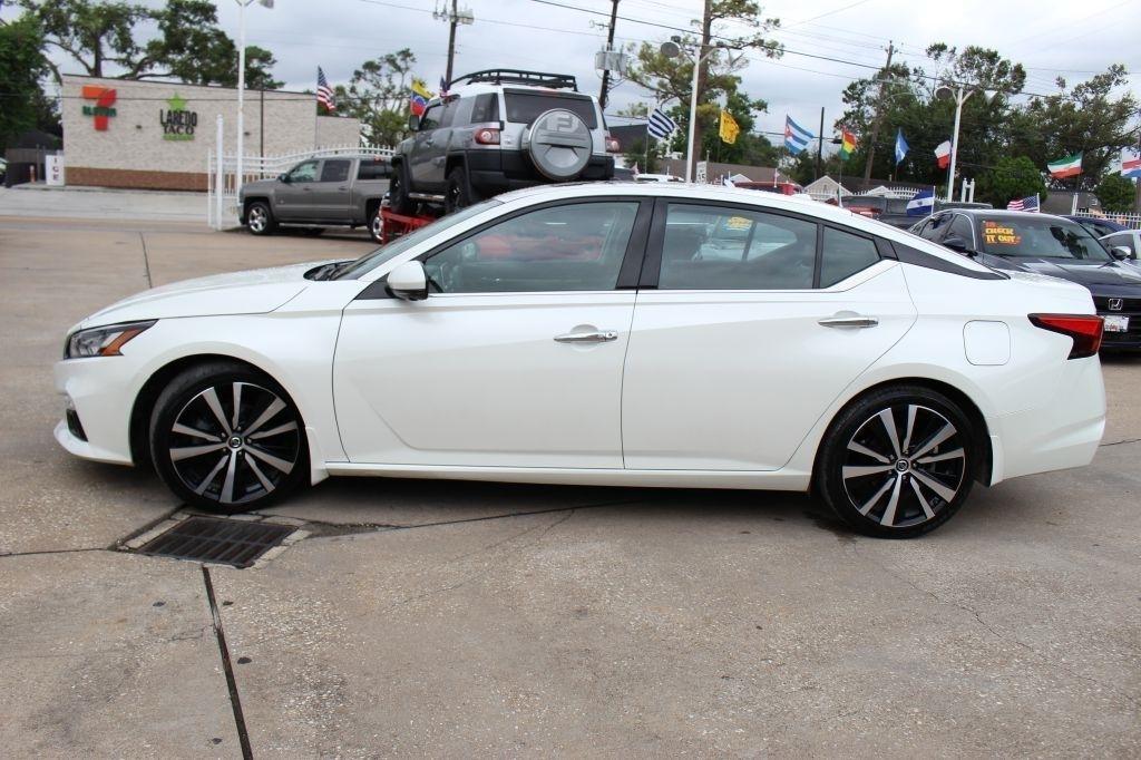 Nissan Altima VC-T Platinum 2020