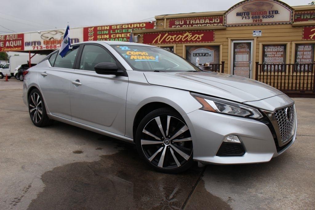2022 Nissan Altima 2.5 SR