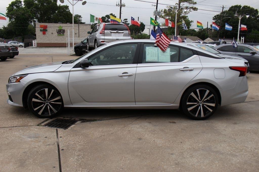 Nissan Altima 2.5 SR 2022