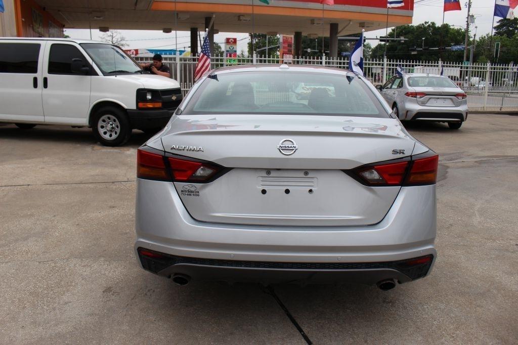 Nissan Altima 2.5 SR 2022