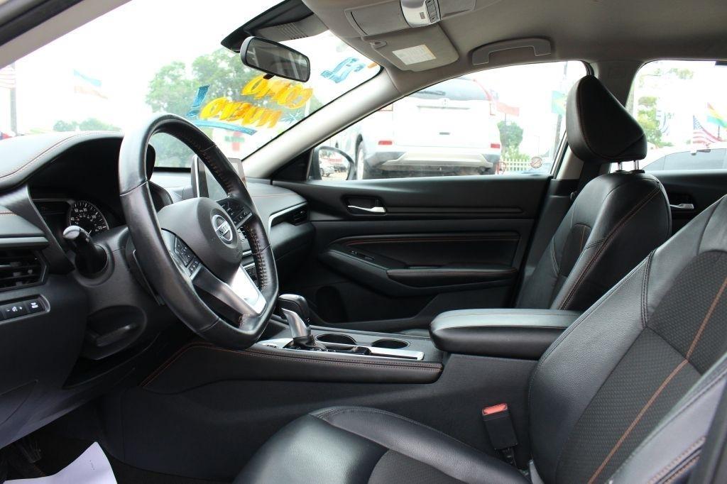 Nissan Altima 2.5 SR 2022