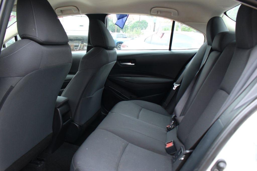 Toyota Corolla LE 2021