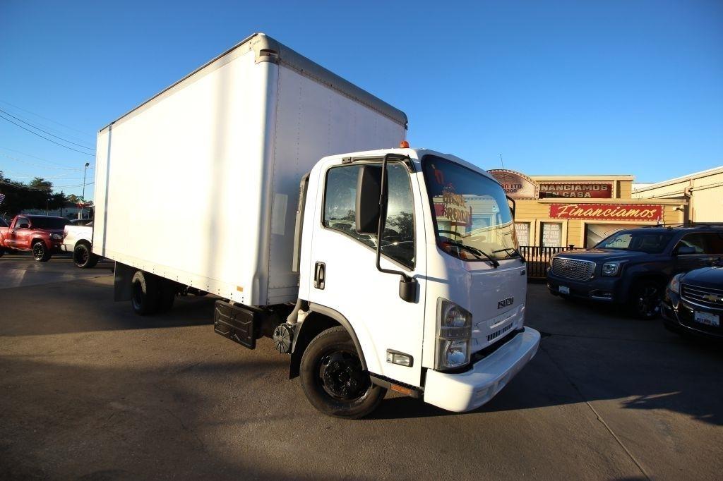 2017 Isuzu NPR 