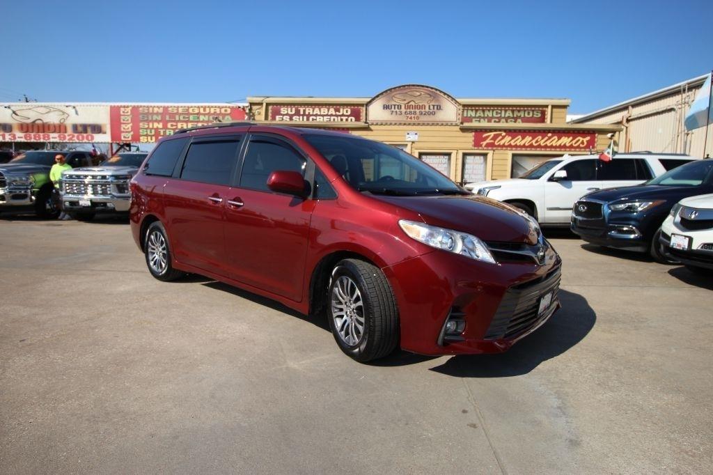 2019 Toyota Sienna Limited Premium 7-Passenger