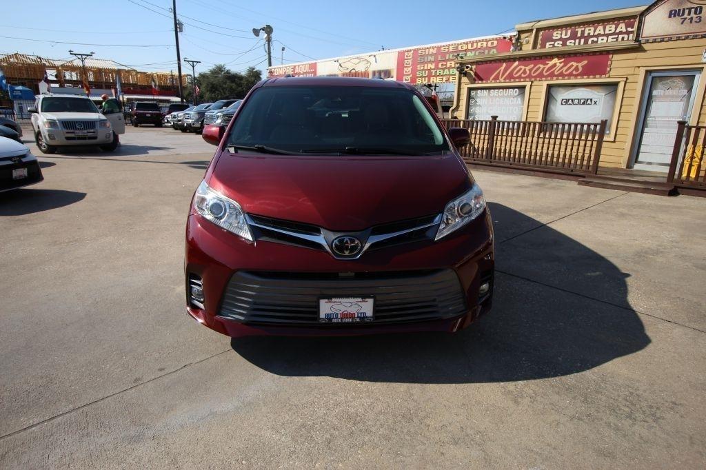 Toyota Sienna Limited Premium 7-Passenger 2019