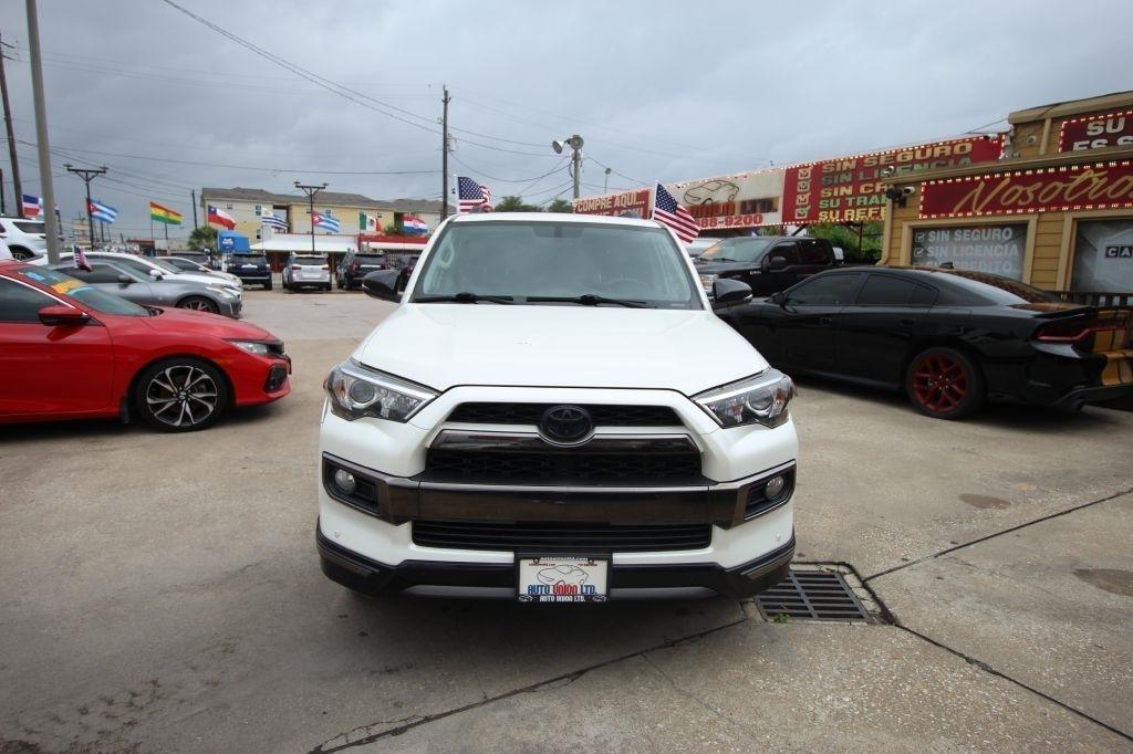 Toyota 4Runner SR5 4WD 2019
