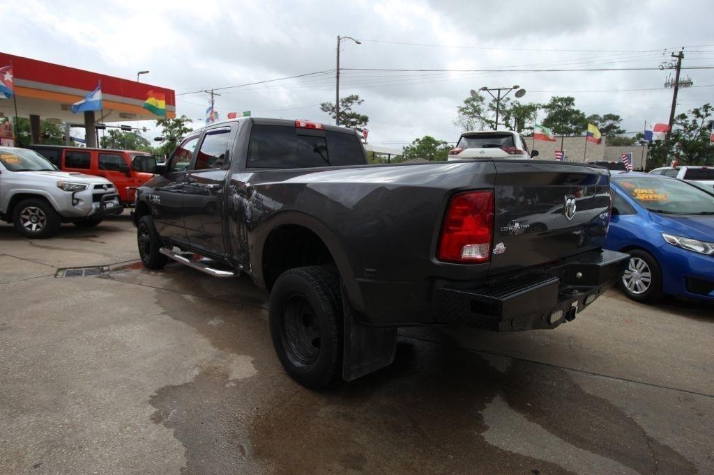 RAM 3500 SLT Crew Cab LWB 4WD DRW 2017