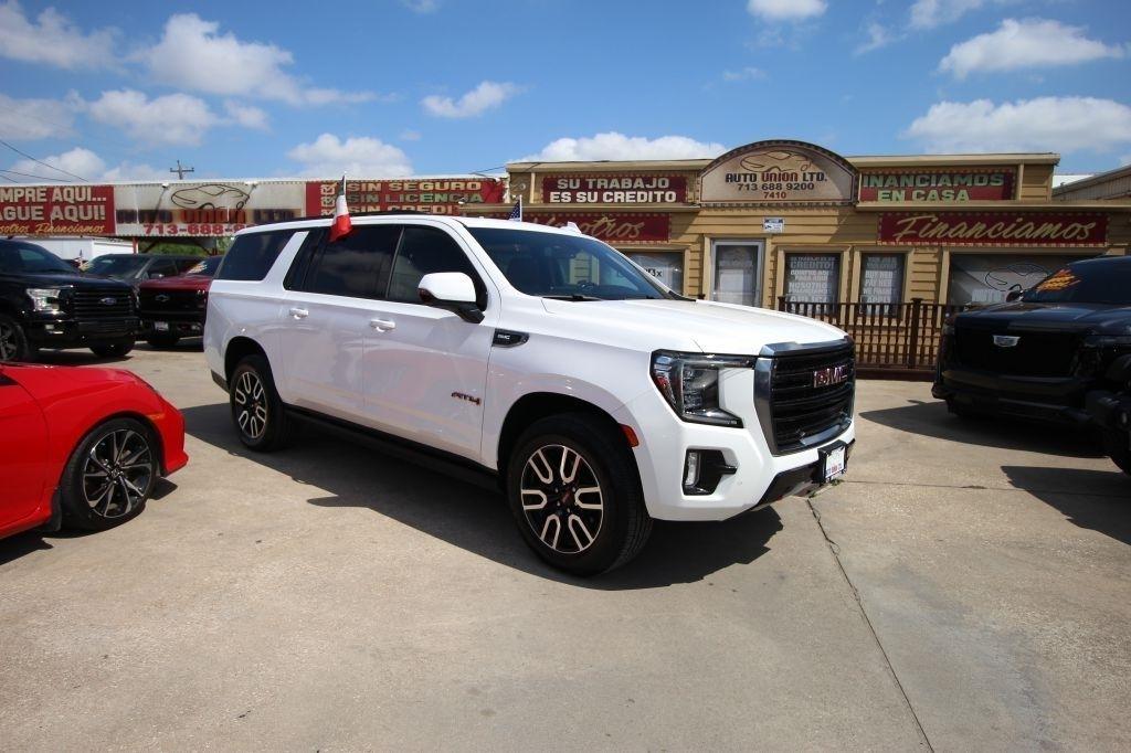 GMC Yukon XL Denali 4WD 2022