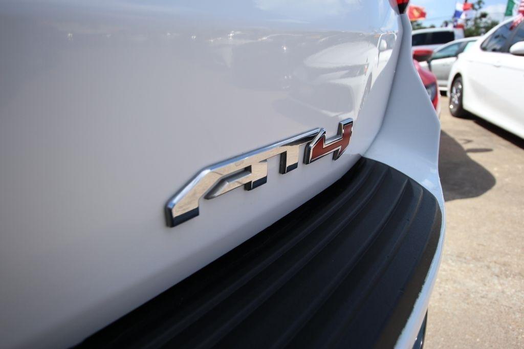 GMC Yukon XL Denali 4WD 2022