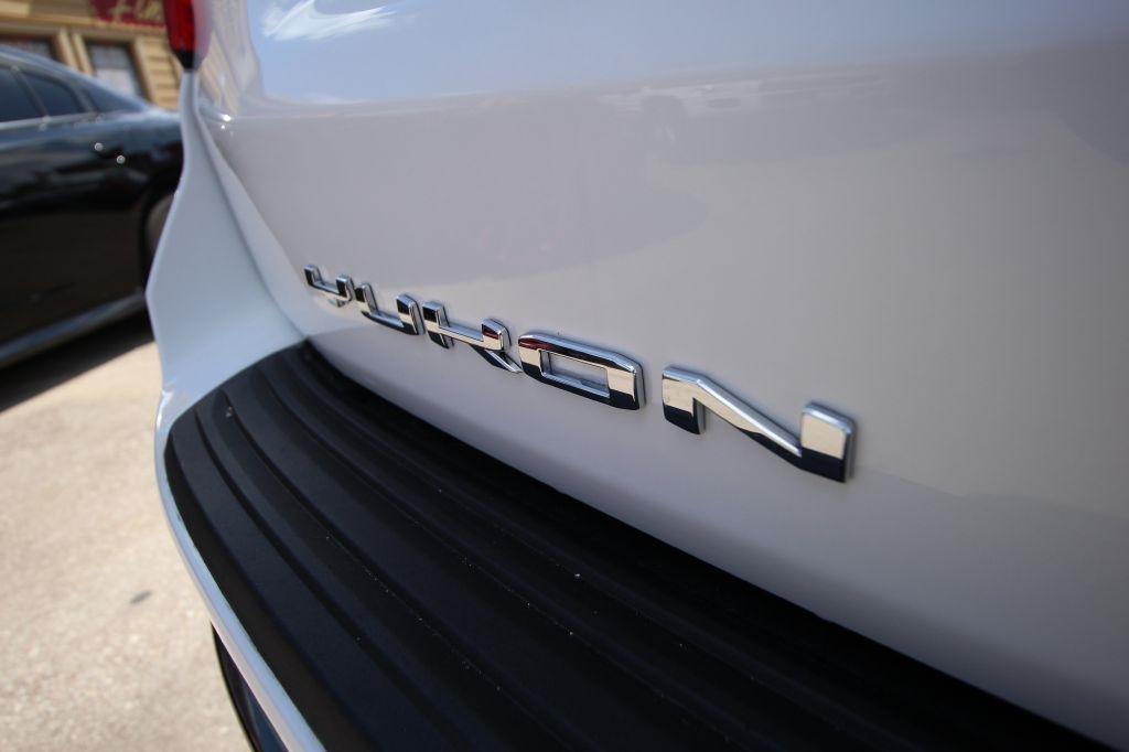 GMC Yukon XL Denali 4WD 2022