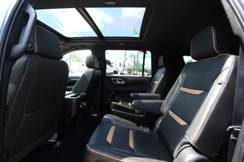 GMC Yukon XL Denali 4WD 2022