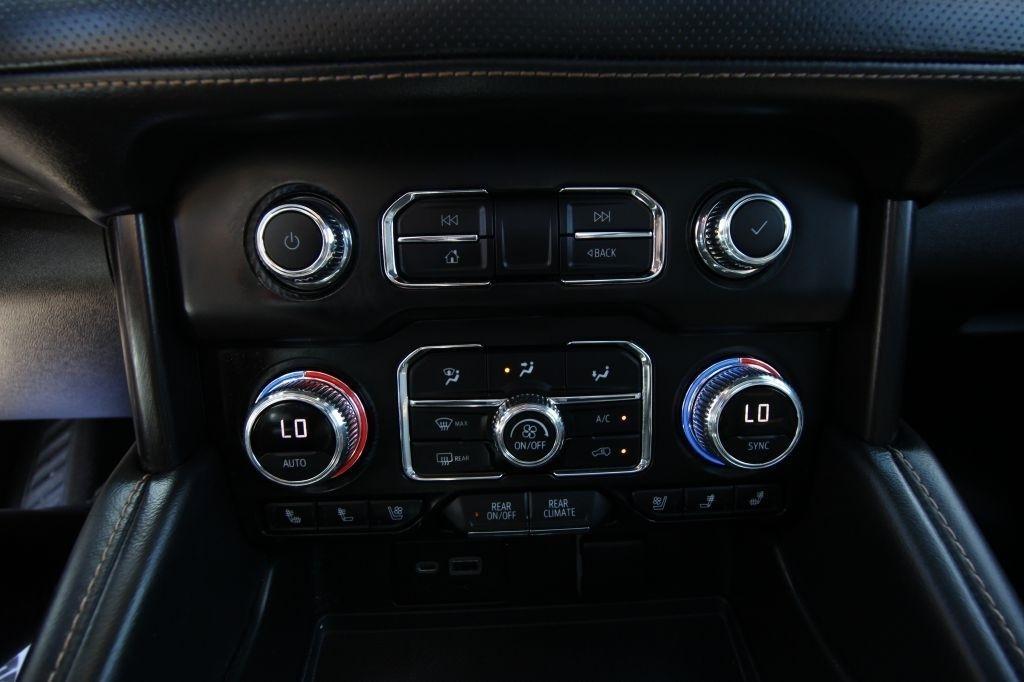 GMC Yukon XL Denali 4WD 2022