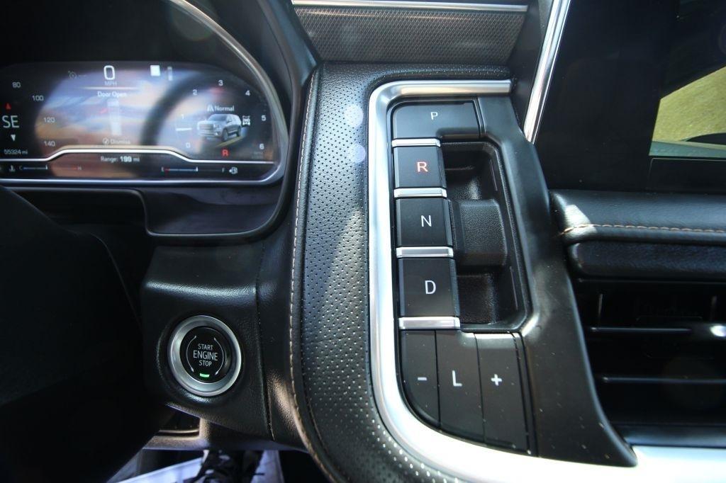 GMC Yukon XL Denali 4WD 2022