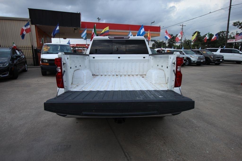Chevrolet Silverado 1500 Limited LT Crew Cab 2WD 2022