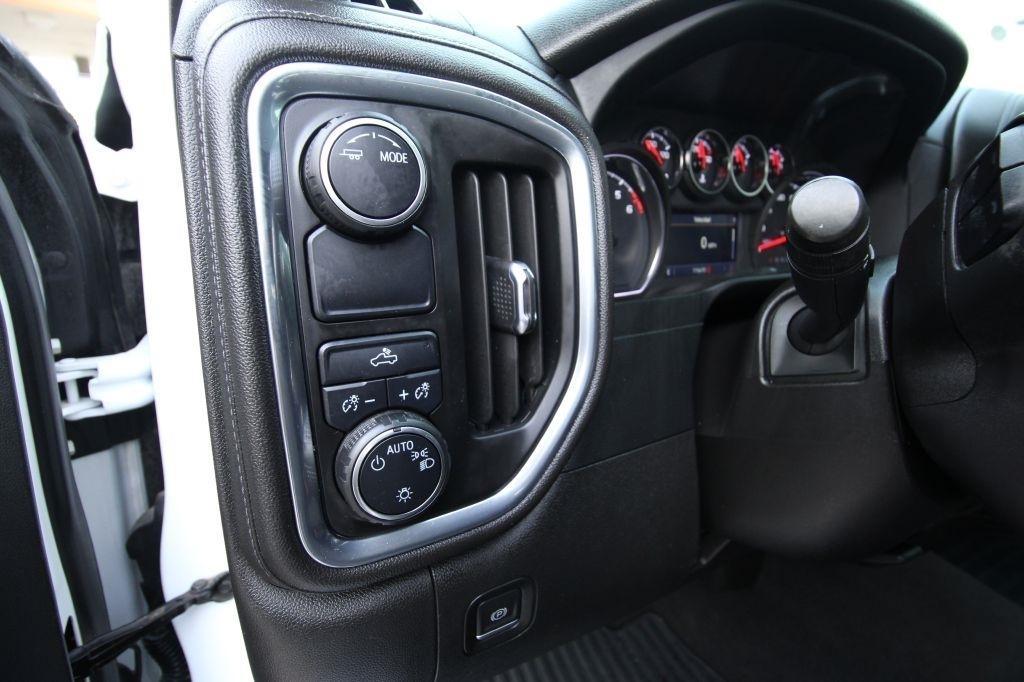 Chevrolet Silverado 1500 Limited LT Crew Cab 2WD 2022