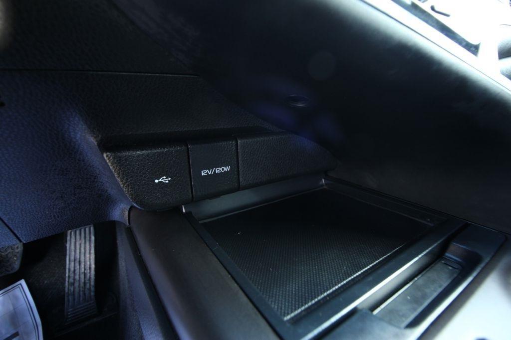 Toyota Camry SE 2022