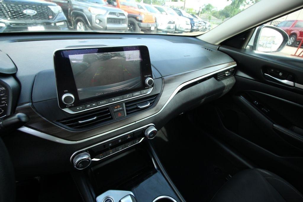 Nissan Altima 2.5 SV 2023