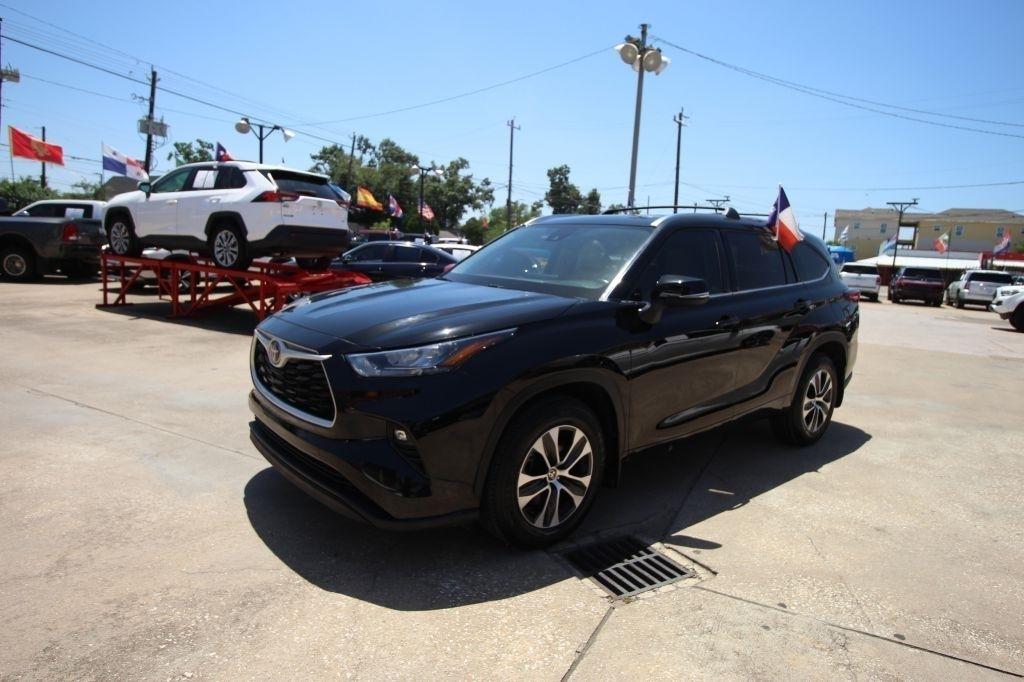 Toyota Highlander XLE AWD V6 2020