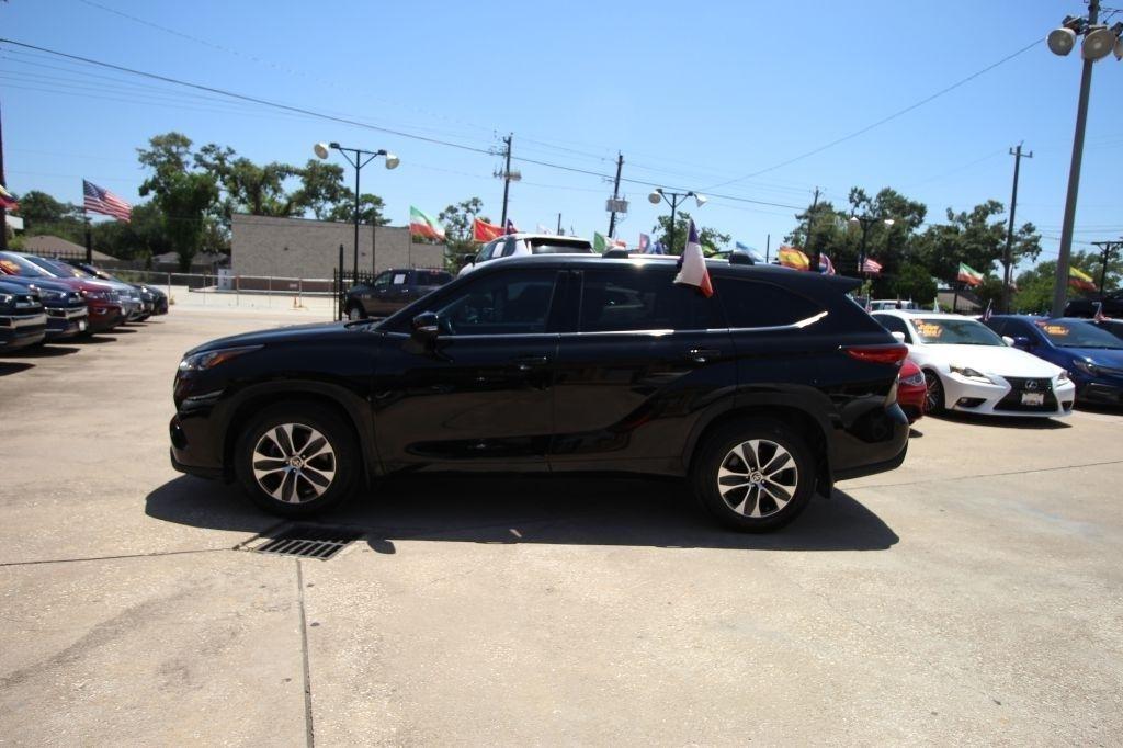 Toyota Highlander XLE AWD V6 2020