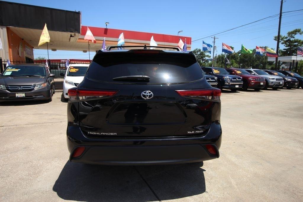 Toyota Highlander XLE AWD V6 2020