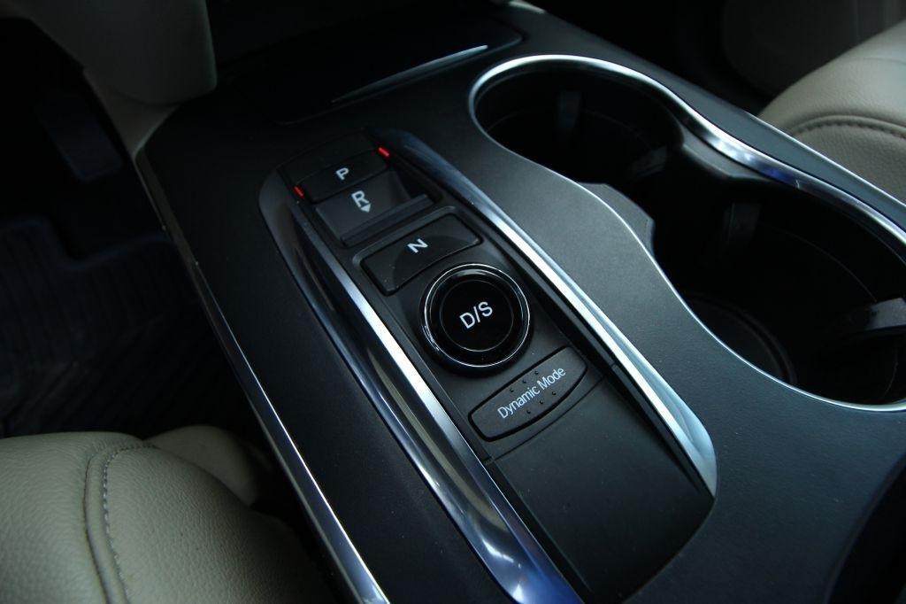 Acura MDX 9-Spd AT 2018