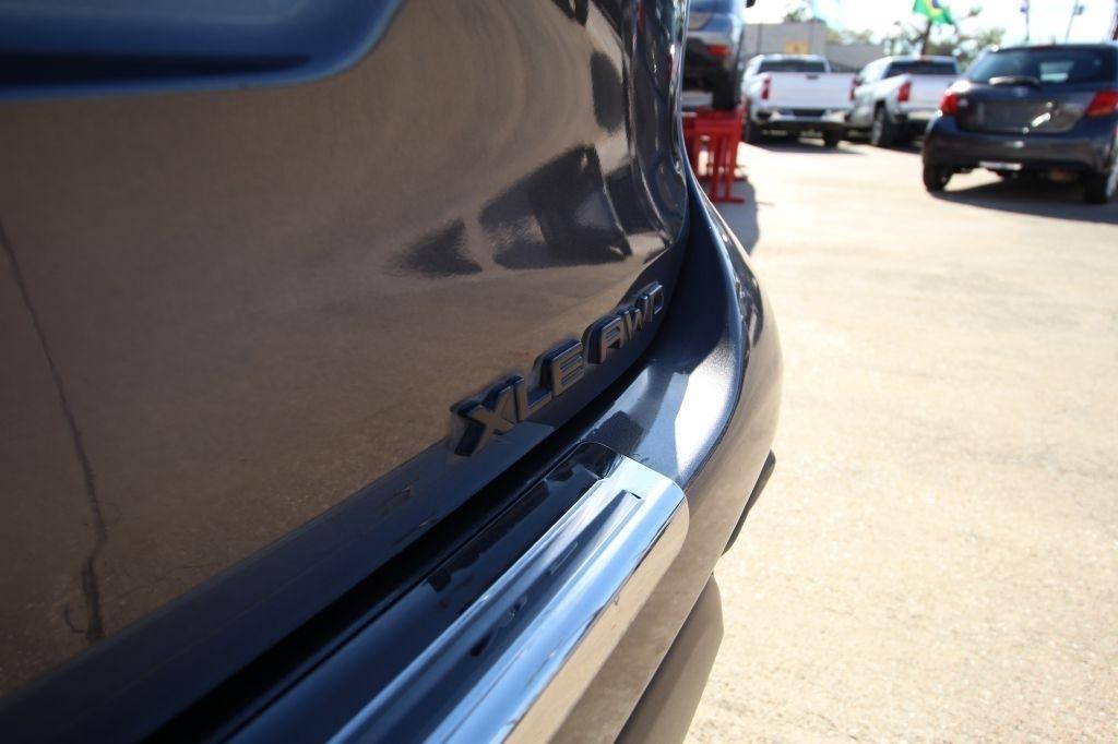 Toyota Highlander XLE AWD V6 2022