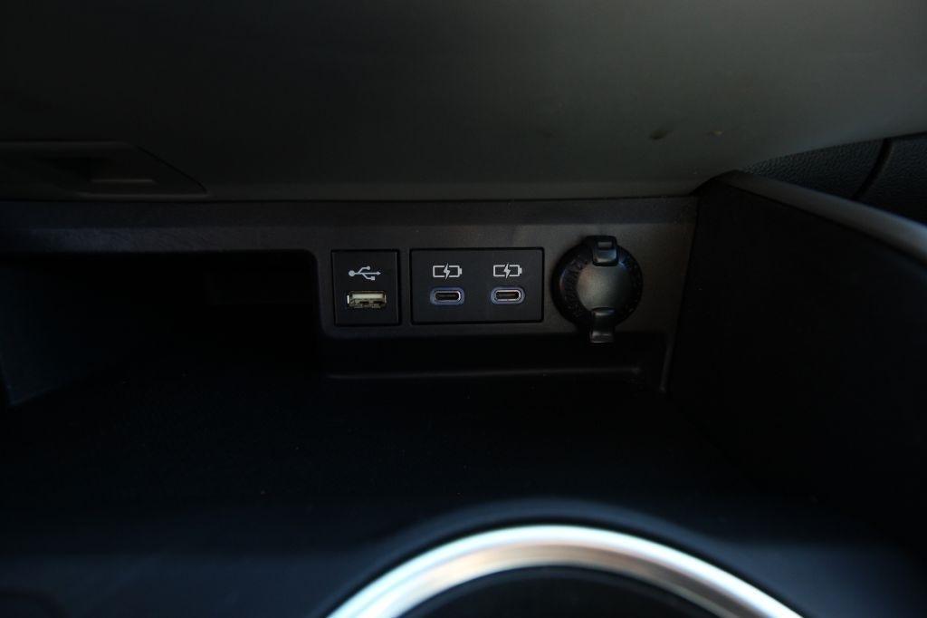 Toyota Highlander XLE AWD V6 2022