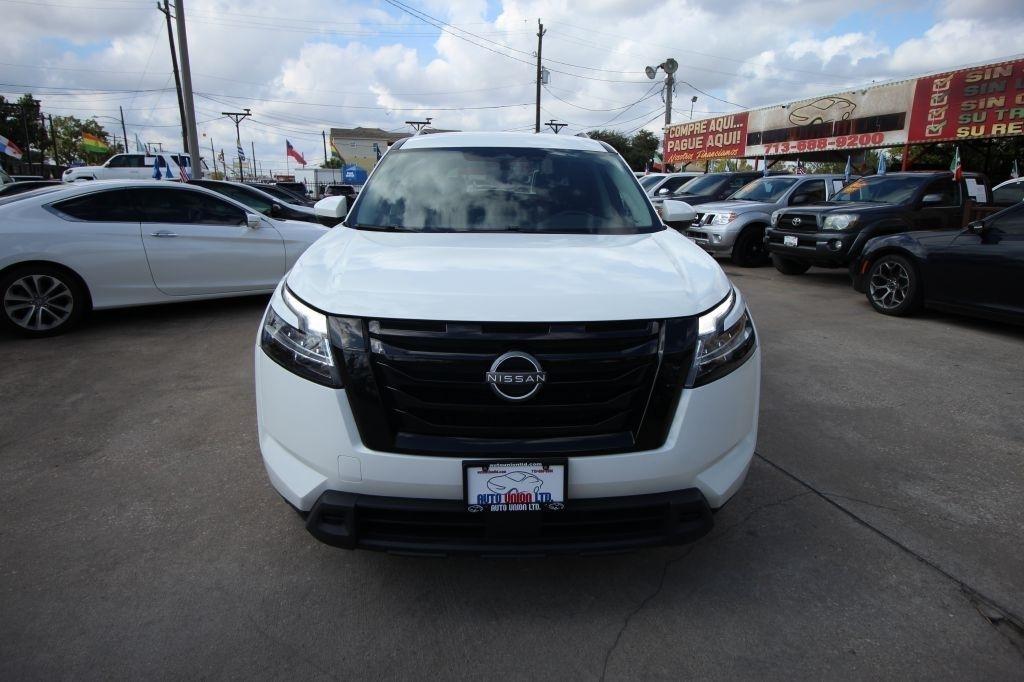 Nissan Pathfinder SV 2022