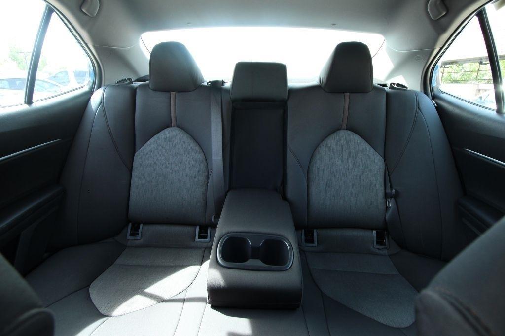 Toyota Camry L 2019