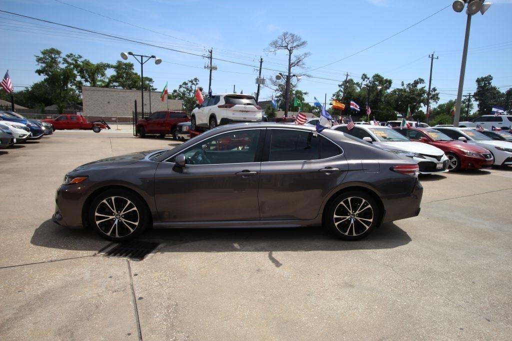 Toyota Camry L 2019