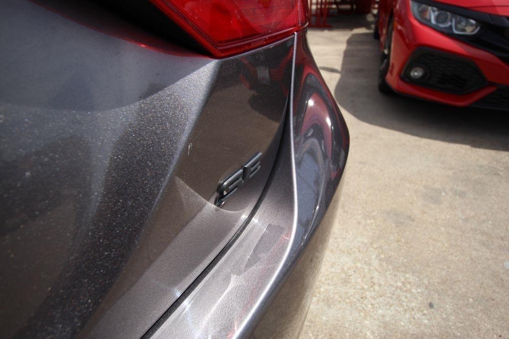 Toyota Camry L 2019