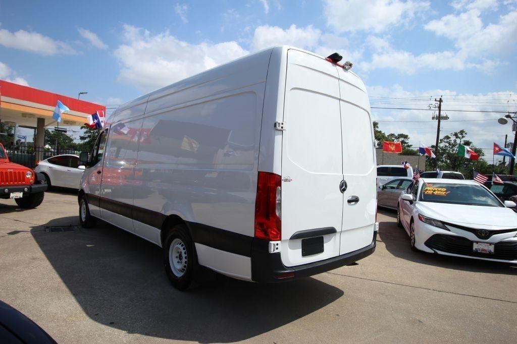 Mercedes-Benz Sprinter 2500 170-in. WB 2020