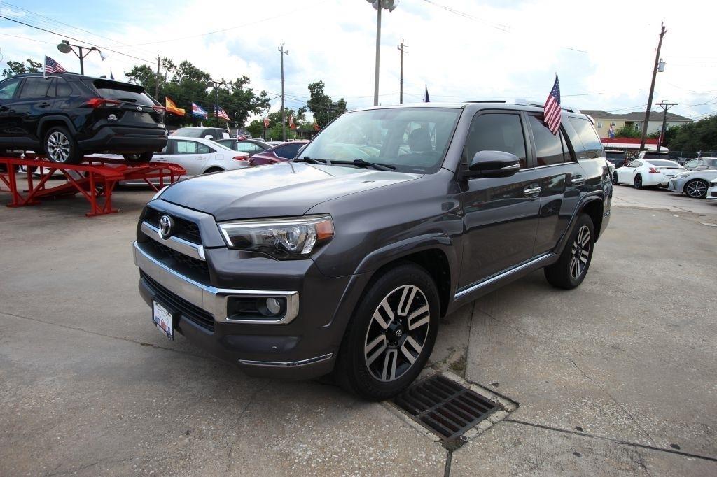 Toyota 4Runner SR5 2WD 2016
