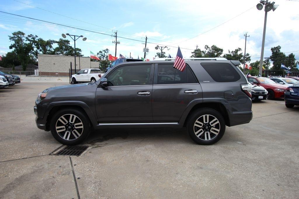 Toyota 4Runner SR5 2WD 2016