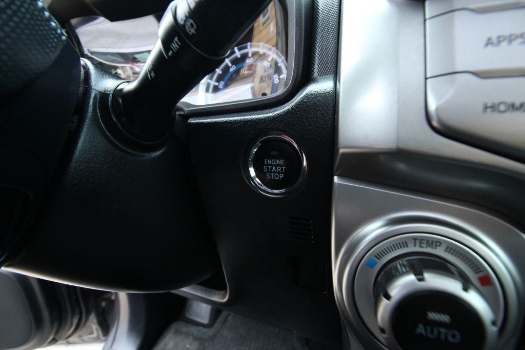 Toyota 4Runner SR5 2WD 2016