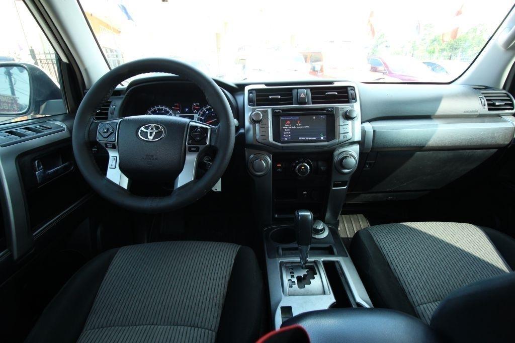 Toyota 4Runner SR5 4WD 2019