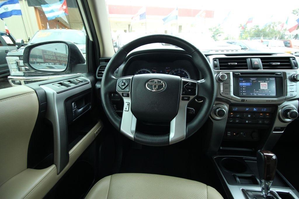 Toyota 4Runner SR5 2WD 2019