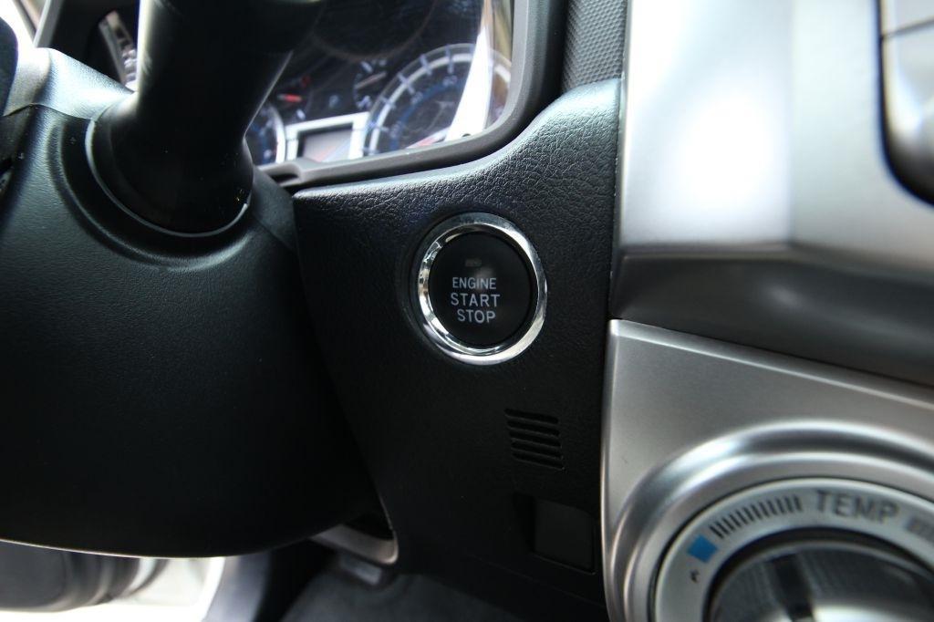 Toyota 4Runner SR5 2WD 2019