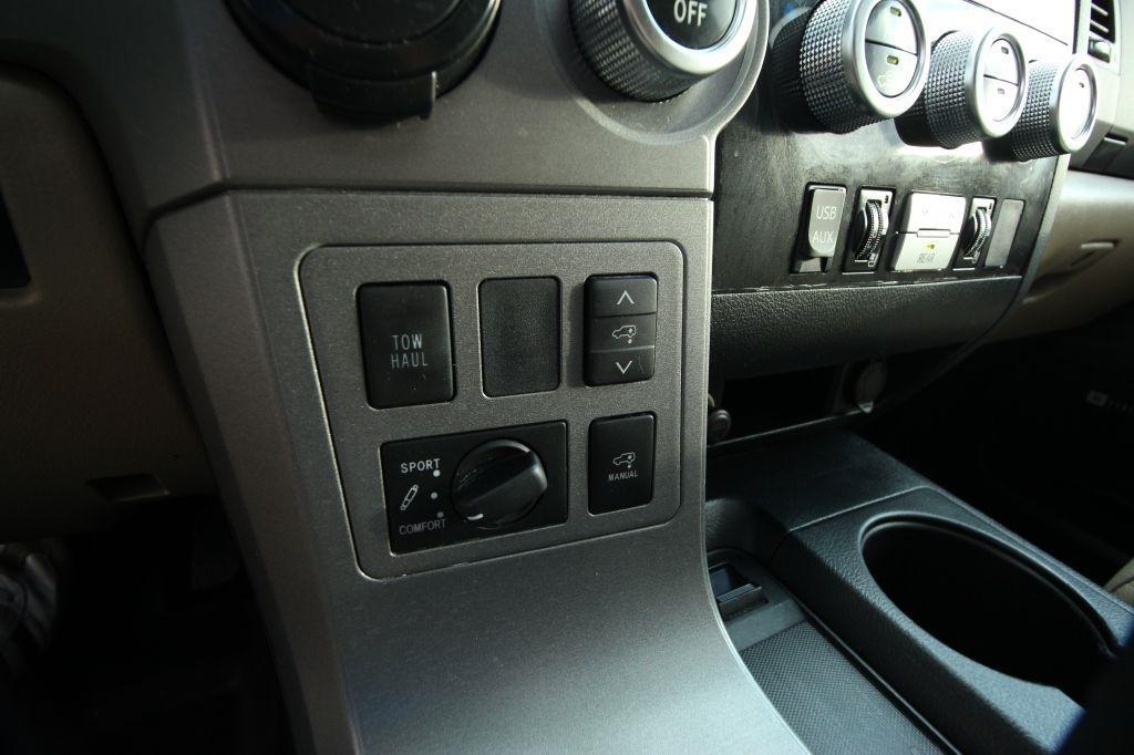 Toyota Sequoia Plantium 2WD 2015