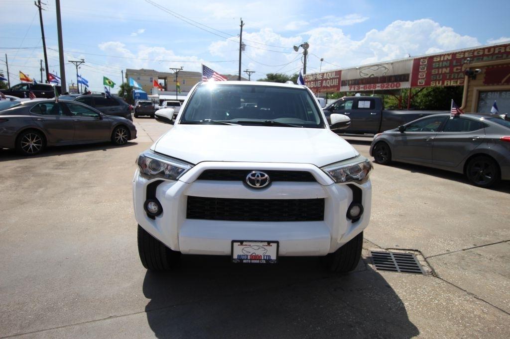 Toyota 4Runner SR5 2WD 2018