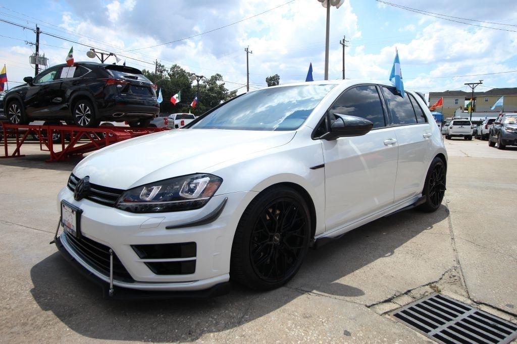 Volkswagen Golf R Base 2016