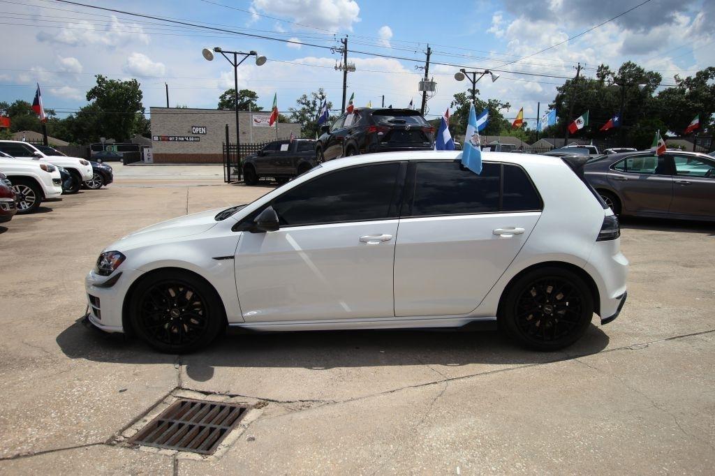 Volkswagen Golf R Base 2016