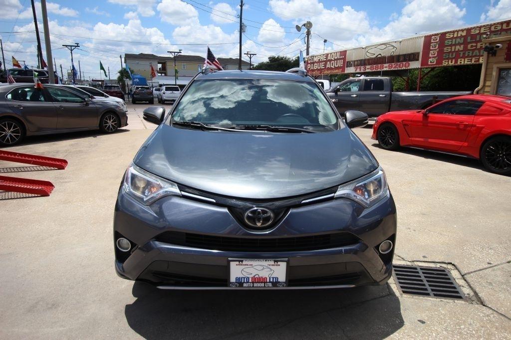 Toyota RAV4 XLE FWD 2018
