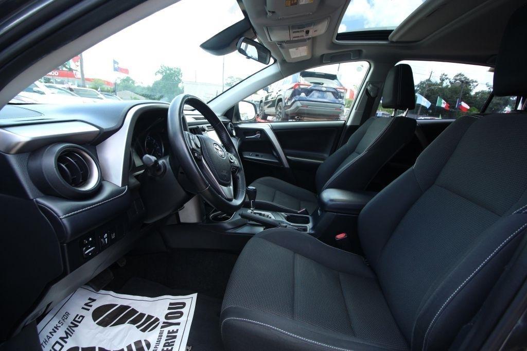 Toyota RAV4 XLE FWD 2018