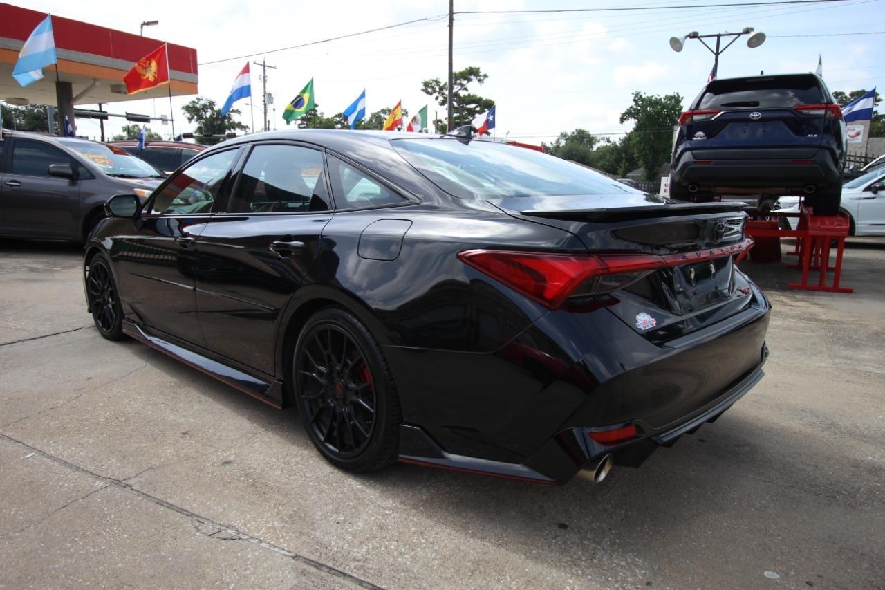 Toyota Avalon TRD 2021