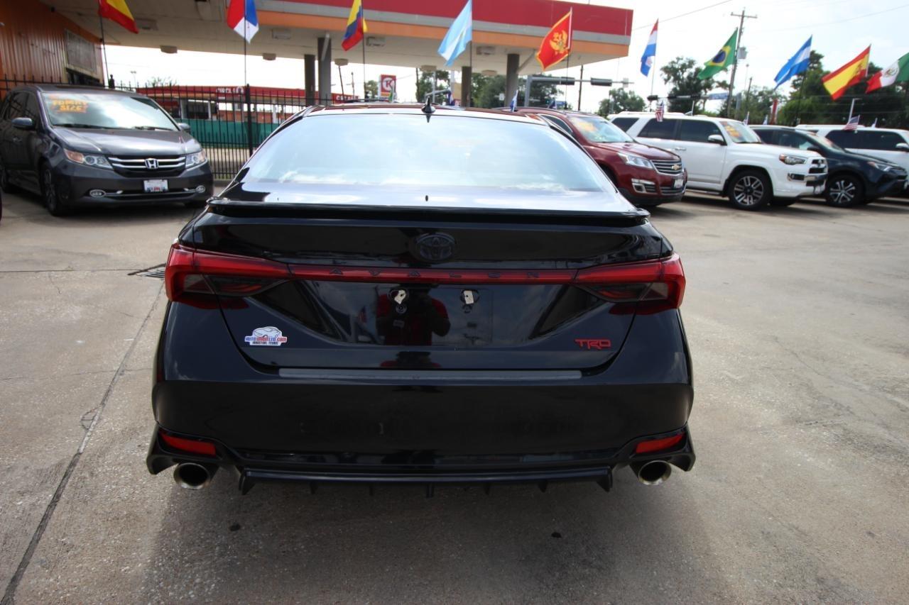 Toyota Avalon TRD 2021