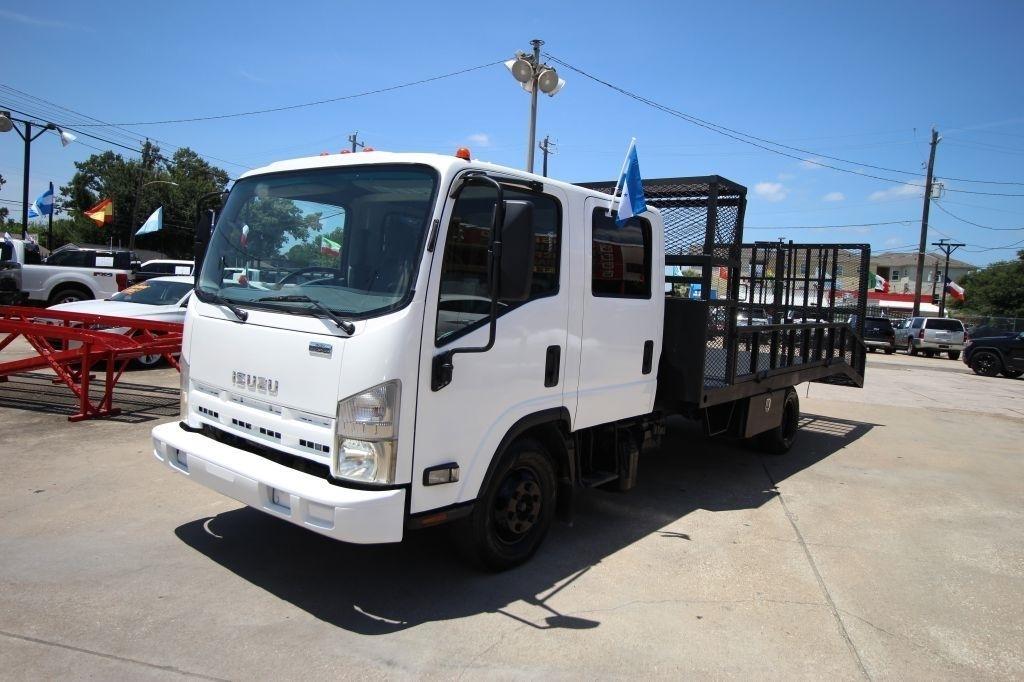 Isuzu NPR  2014